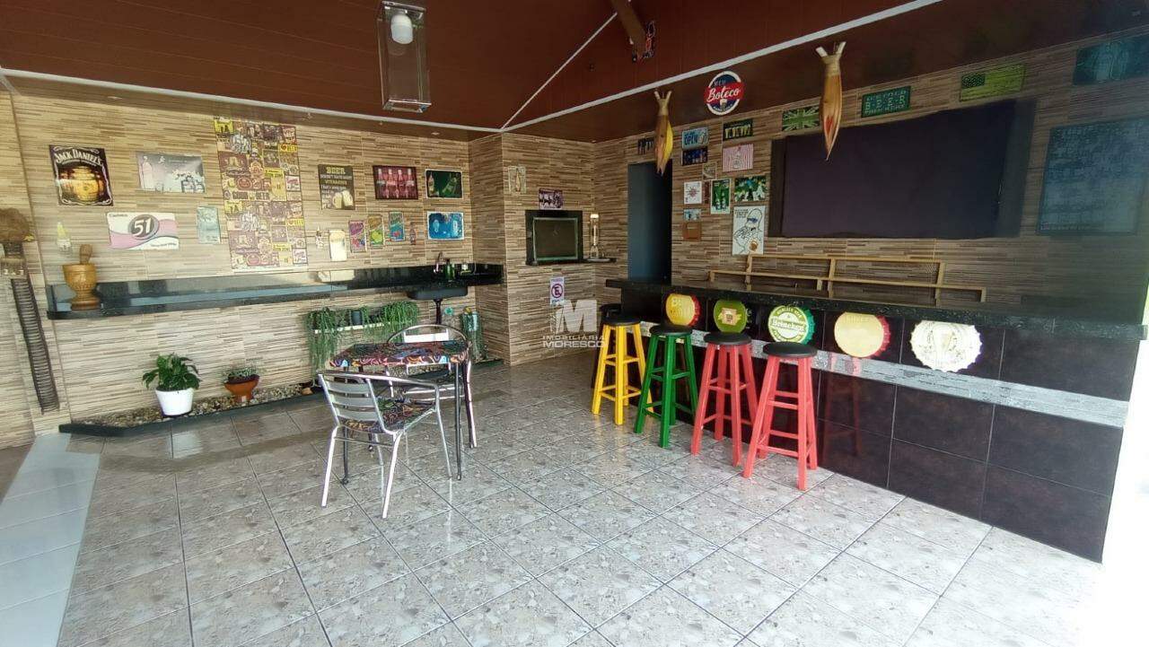 Casa à venda no bairro Santa Terezinha: 