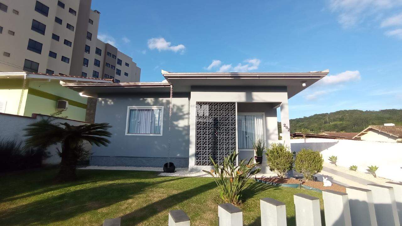 Casa à venda no bairro Santa Terezinha: 
