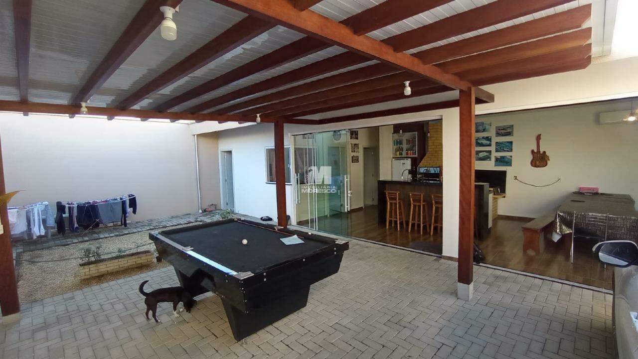 Casa à venda no bairro São Pedro: