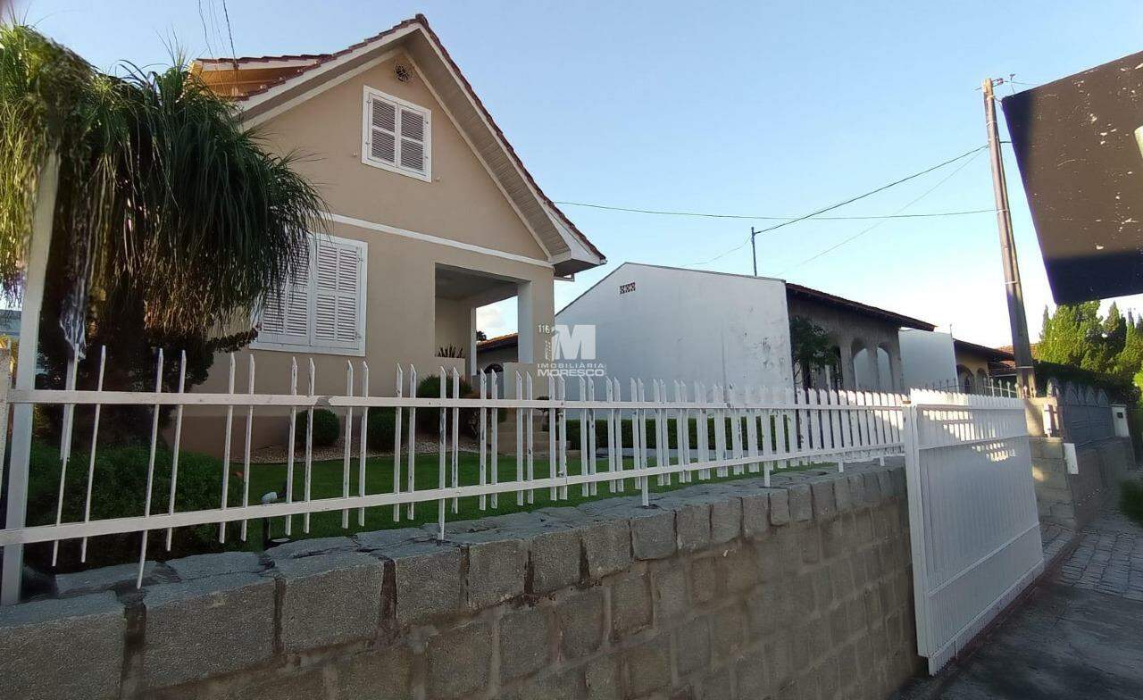 Casa à venda no bairro Centro I: 