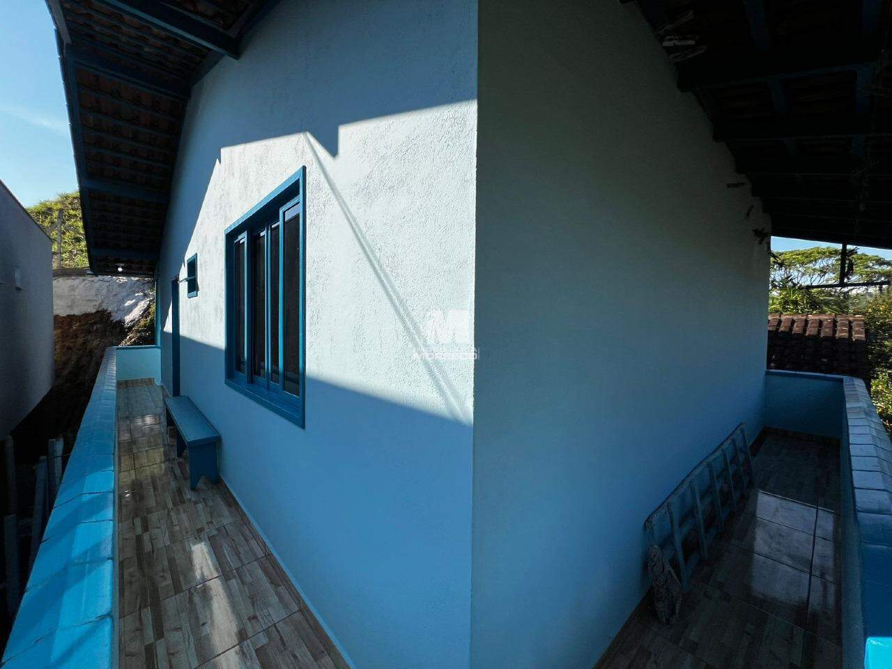 Casa para aluguel no bairro Azambuja: 