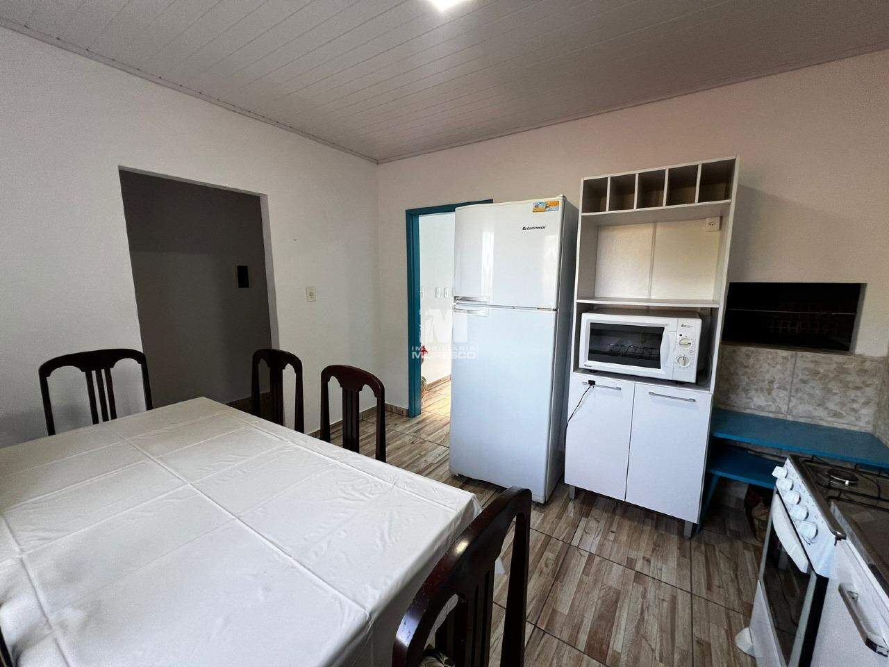 Casa para aluguel no bairro Azambuja: 