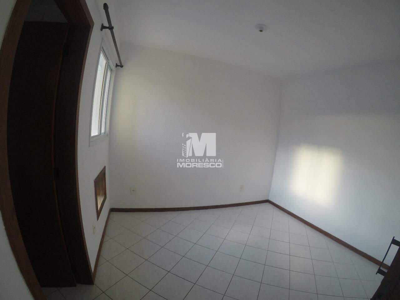 Apartamento para aluguel no bairro Centro: 