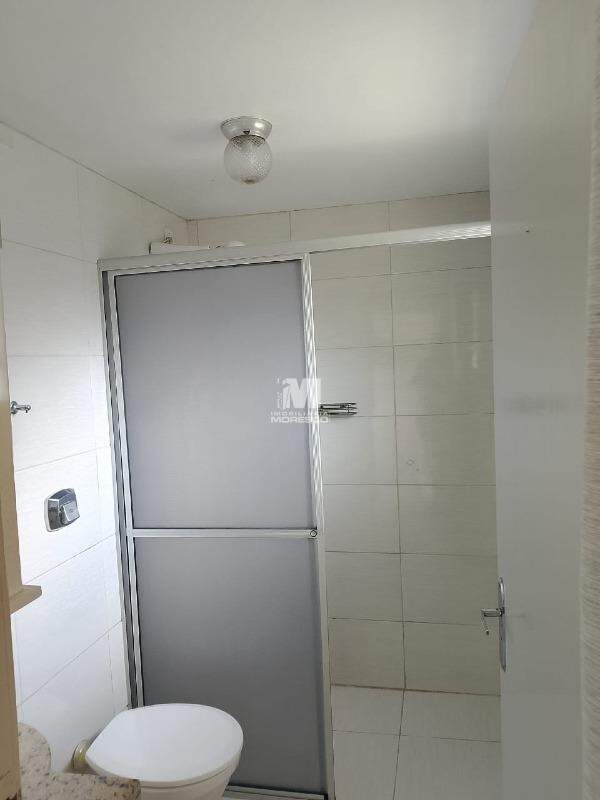 Casa para aluguel no bairro Azambuja: 