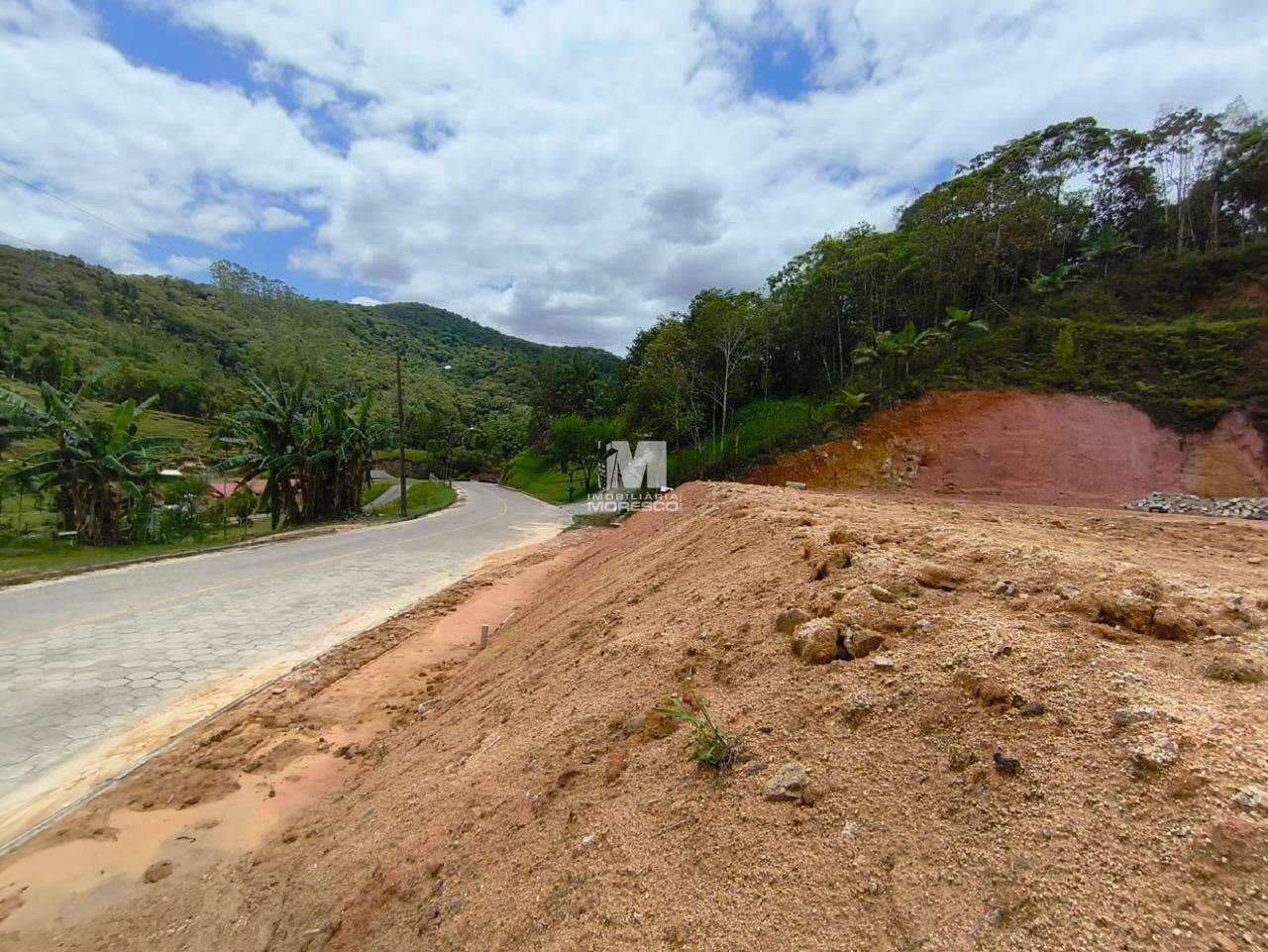 Terreno à venda no bairro Pomerânia: 
