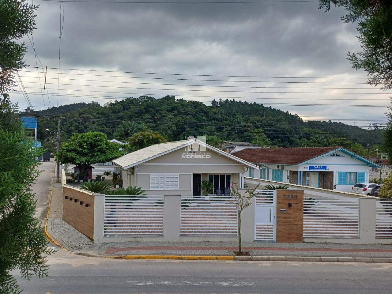 Casa de 3 quartos, 180m² no bairro Guabiruba Sul, em Guabiruba | Eu Corretor