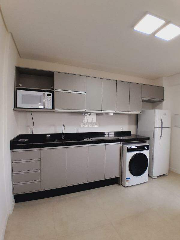 Apartamento para aluguel no bairro Santa Terezinha: 