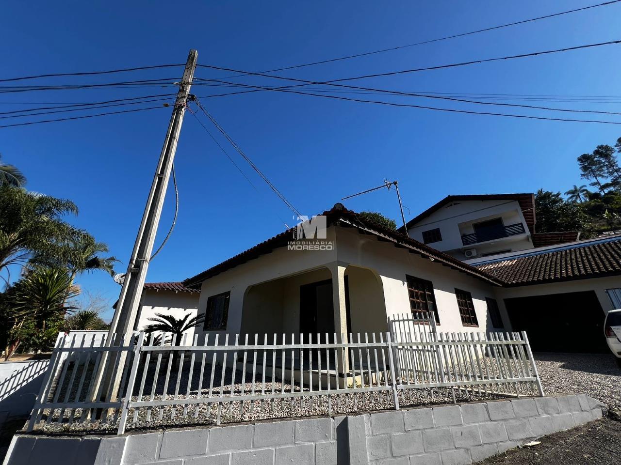 Casa para aluguel no bairro São Pedro: 
