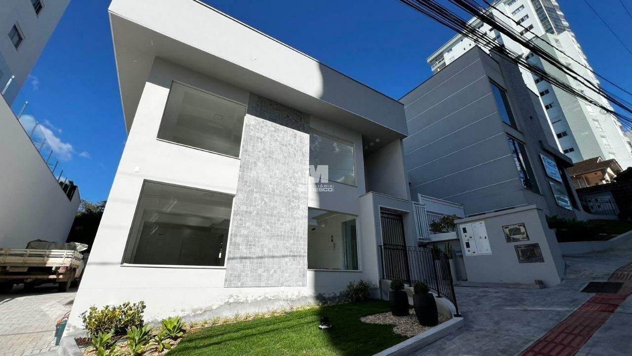 Imóvel Comercial de 150m² no bairro Centro I, em Brusque | Eu Corretor