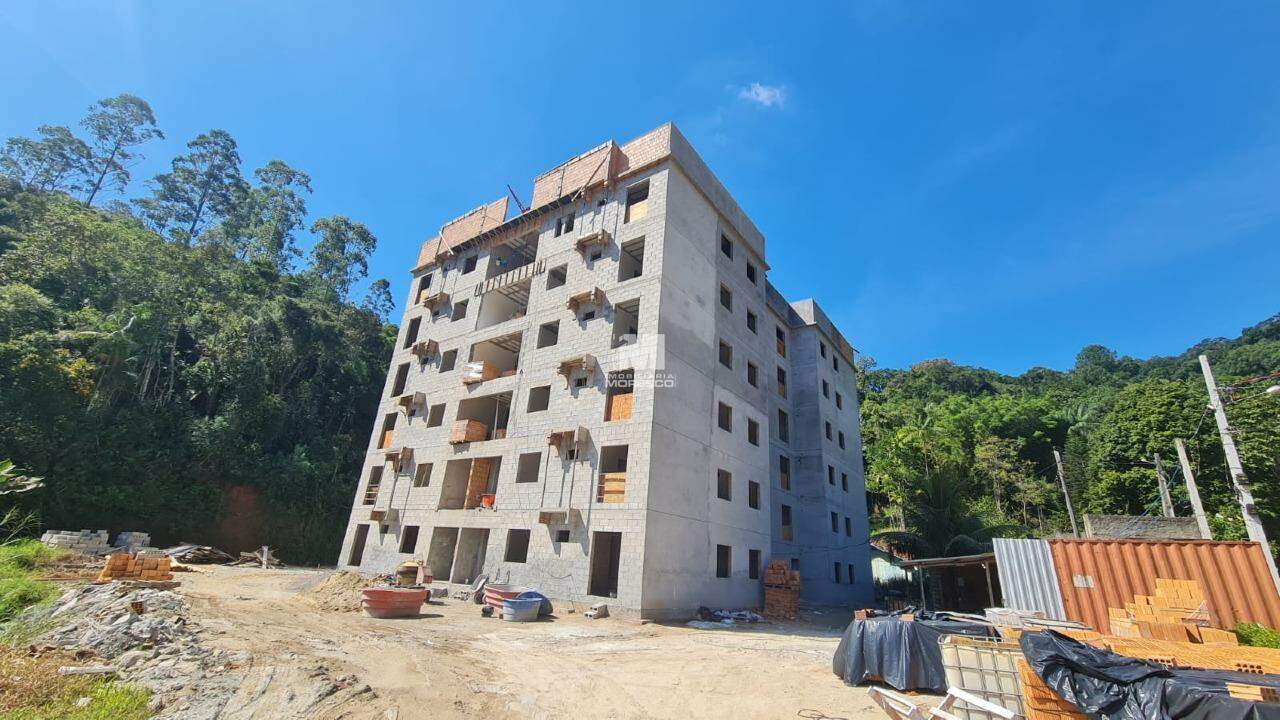 Apartamento à venda no bairro Azambuja: 
