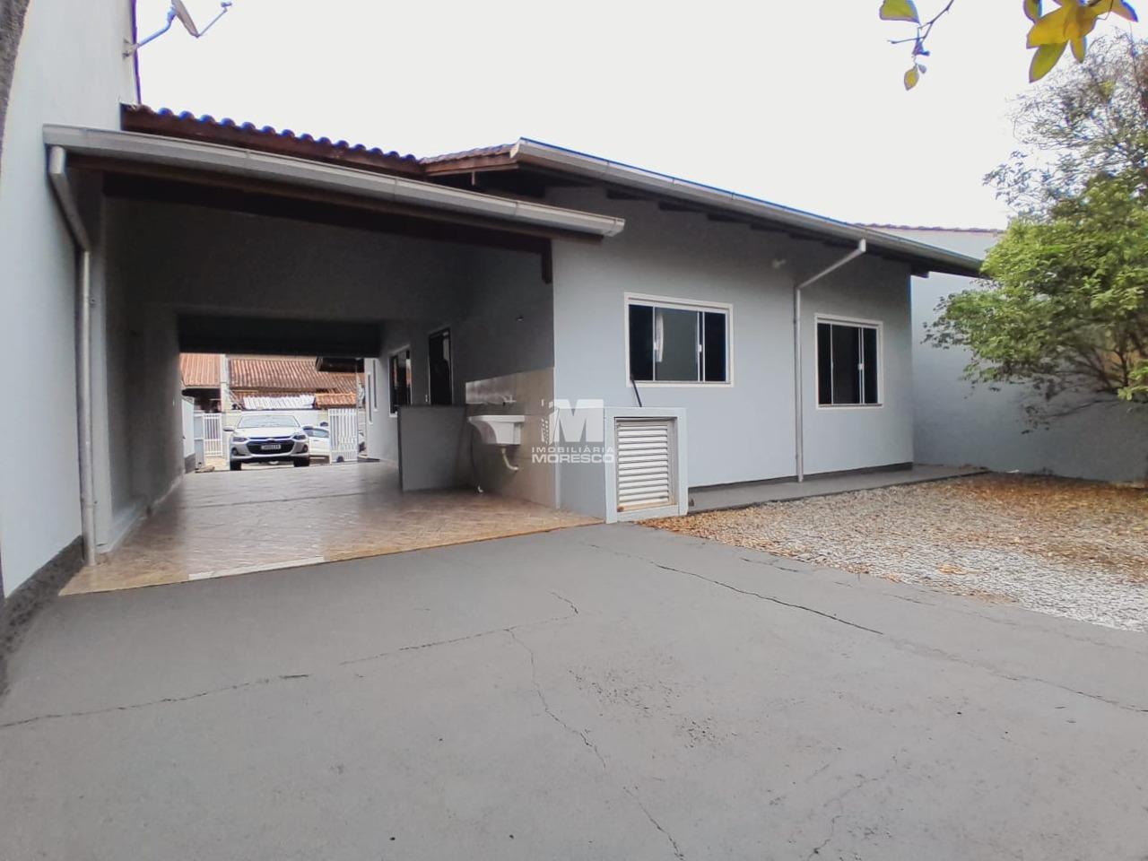 Casa para aluguel no bairro Dom Joaquim: 