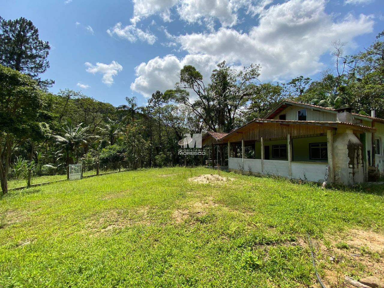 Fazenda/Sítios/Chácaras de 3 quartos, no bairro Alsácia, em Guabiruba | Eu Corretor