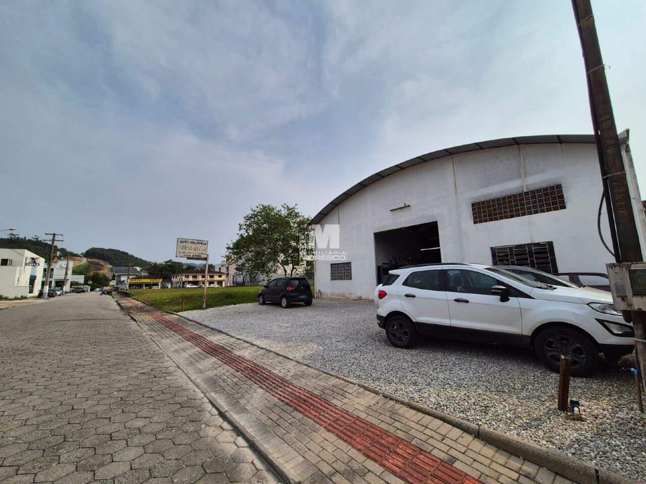 Galpão à venda no bairro Centro: 