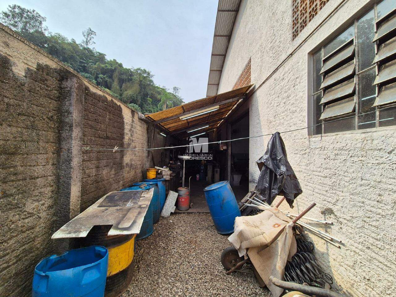 Galpão à venda no bairro Centro: 