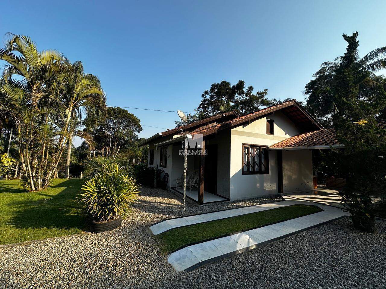 Fazenda/Sítios/Chácaras de 3 quartos, no bairro Alsácia, em Guabiruba | Eu Corretor