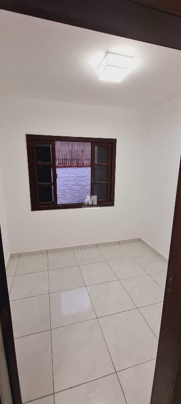 Casa à venda no bairro Cerâmica Reis: 