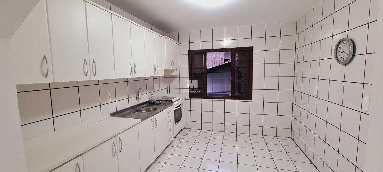 Casa à venda no bairro Cerâmica Reis: 