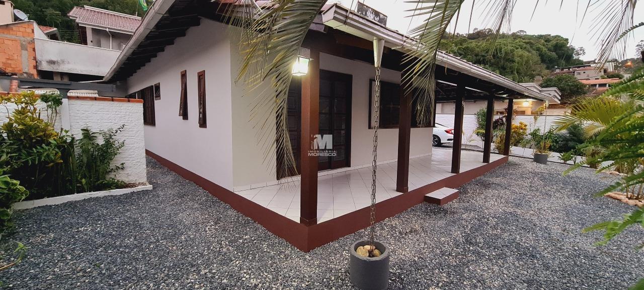 Casa à venda no bairro Cerâmica Reis: 