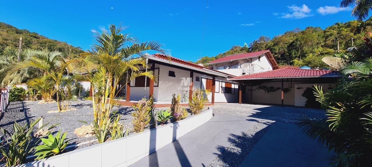 Casa à venda no bairro Cerâmica Reis: 