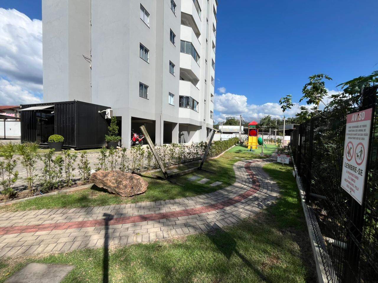 Apartamento para aluguel no bairro Santa Terezinha: