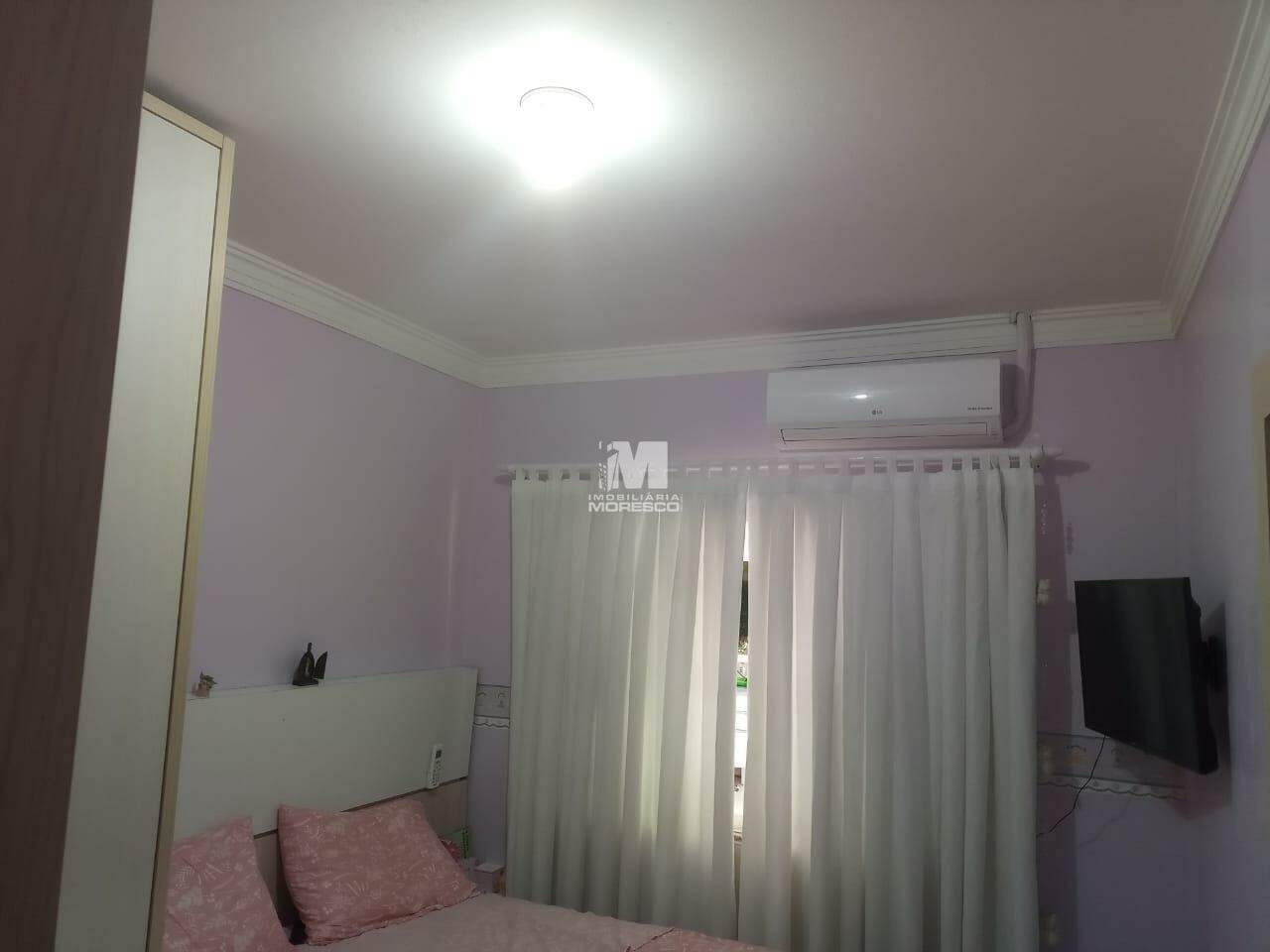 Casa à venda no bairro São Pedro: 