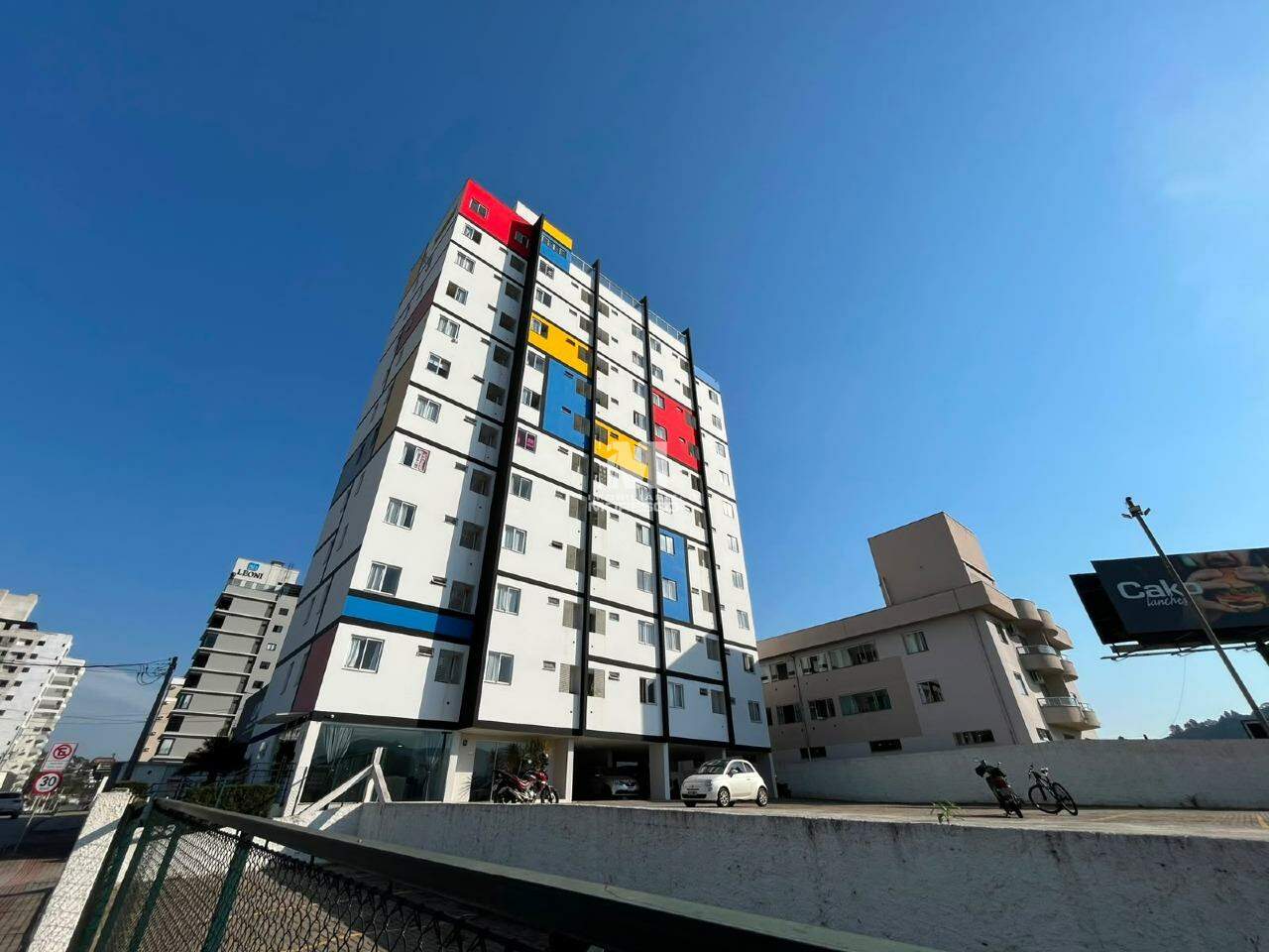 Flat para aluguel no bairro Santa Terezinha: 