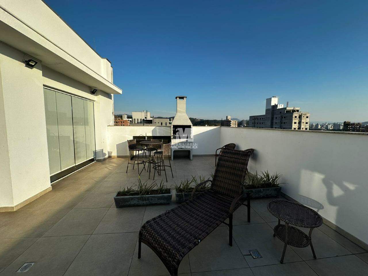 Flat para aluguel no bairro Santa Terezinha: 