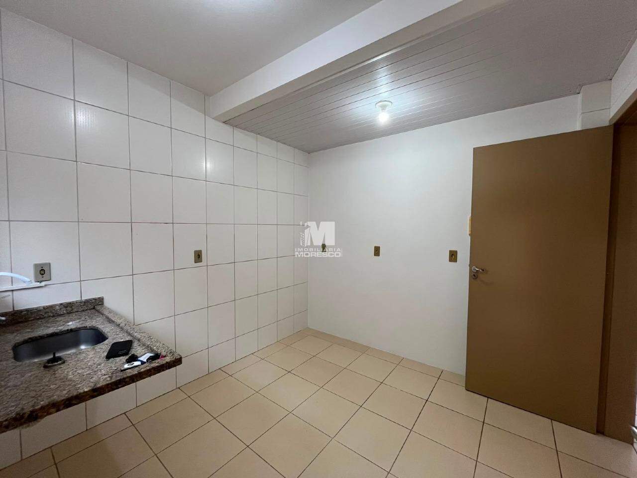Casa para aluguel no bairro Jardim Maluche: 