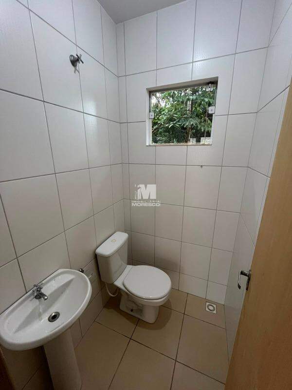 Casa para aluguel no bairro Jardim Maluche: 