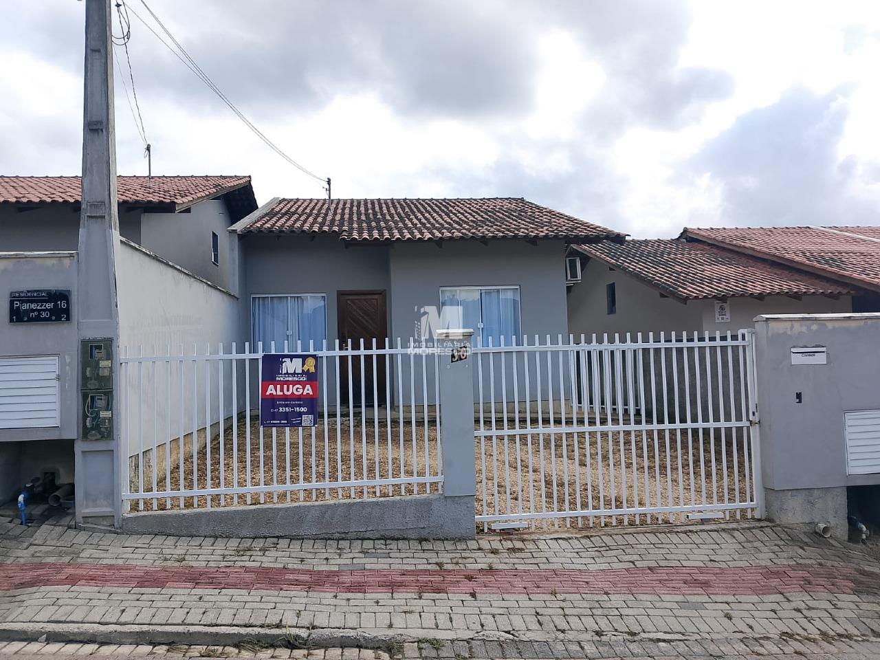 Casa para aluguel no bairro Dom Joaquim: 