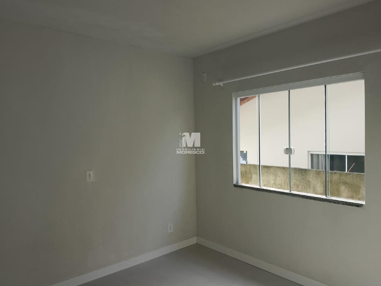 Casa para aluguel no bairro Dom Joaquim: 