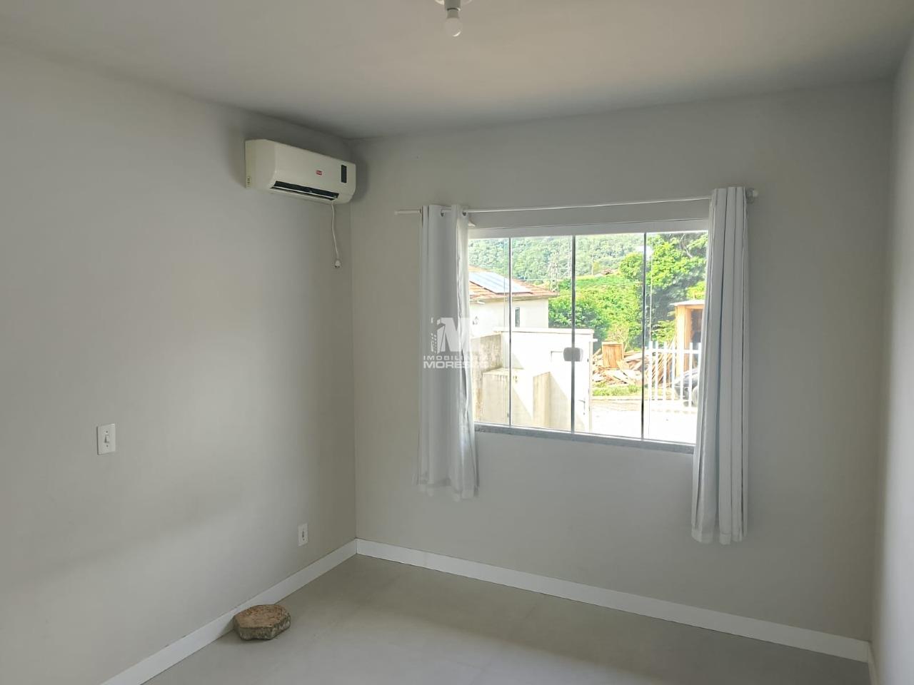 Casa para aluguel no bairro Dom Joaquim: 