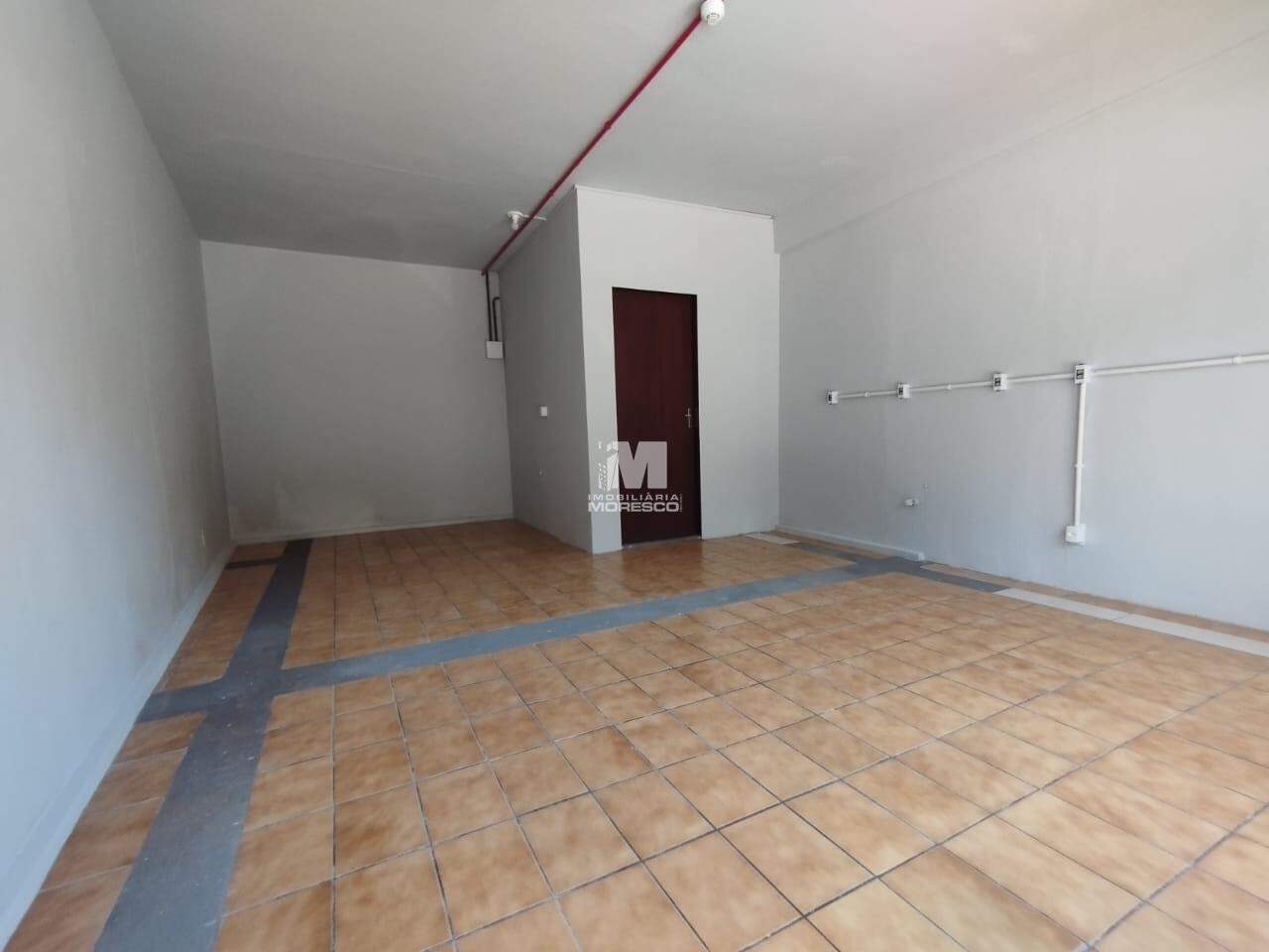 Sala Comercial de 30m² no bairro Azambuja, em Brusque | Eu Corretor