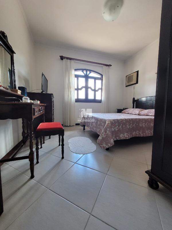 Casa à venda no bairro Souza Cruz: 