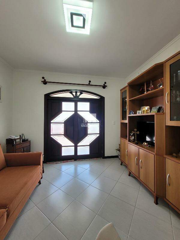Casa à venda no bairro Souza Cruz: 