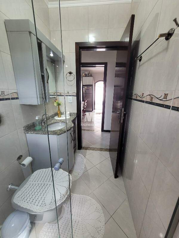 Casa à venda no bairro Souza Cruz: 