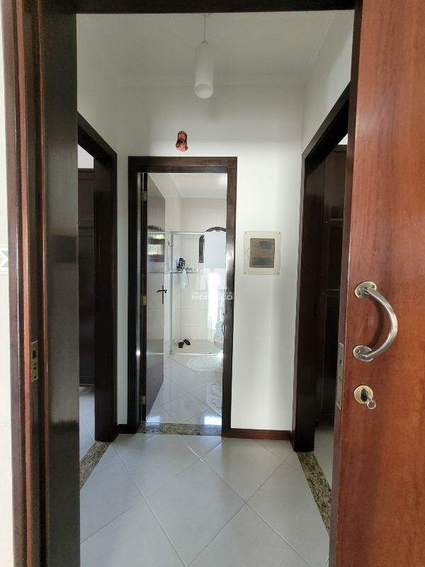 Casa à venda no bairro Souza Cruz: 
