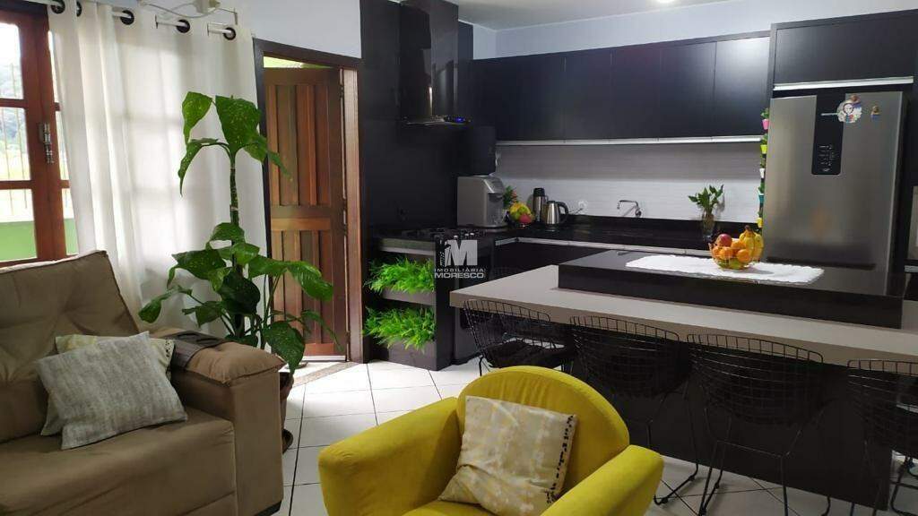 Casa à venda no bairro Santa Terezinha: 