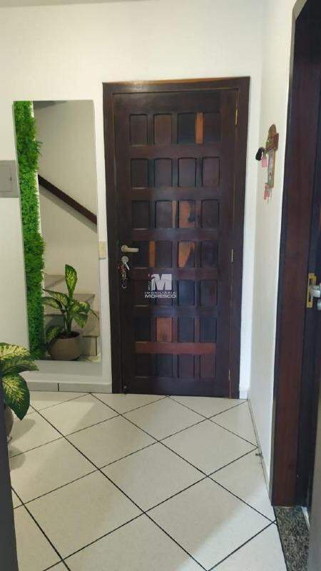 Casa à venda no bairro Santa Terezinha: 