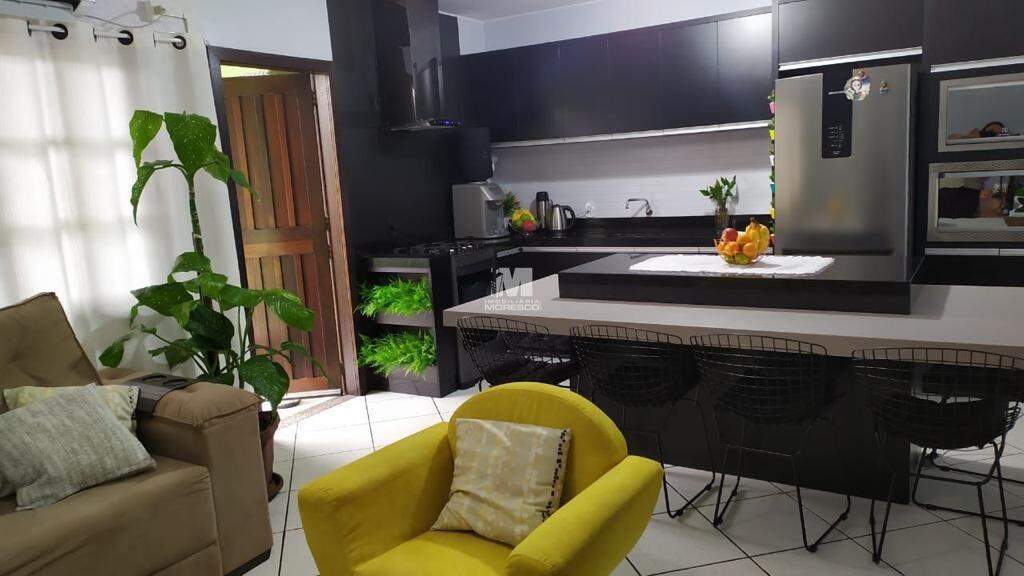 Casa à venda no bairro Santa Terezinha: