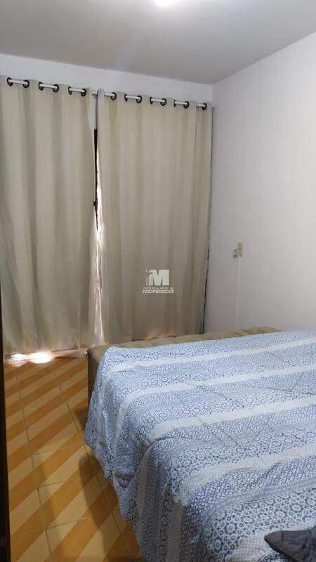 Casa à venda no bairro Santa Terezinha: 