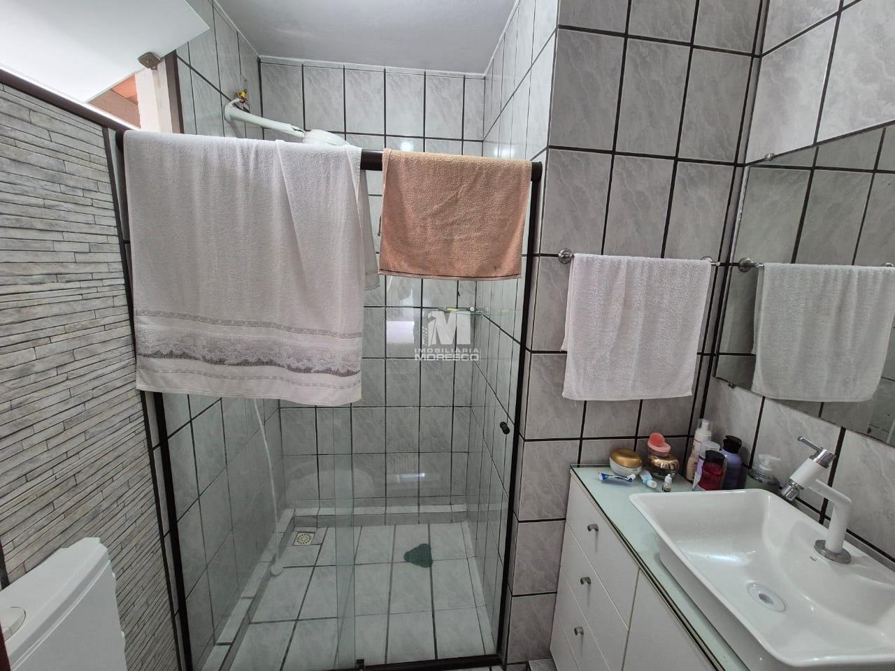 Casa à venda no bairro Santa Terezinha: 