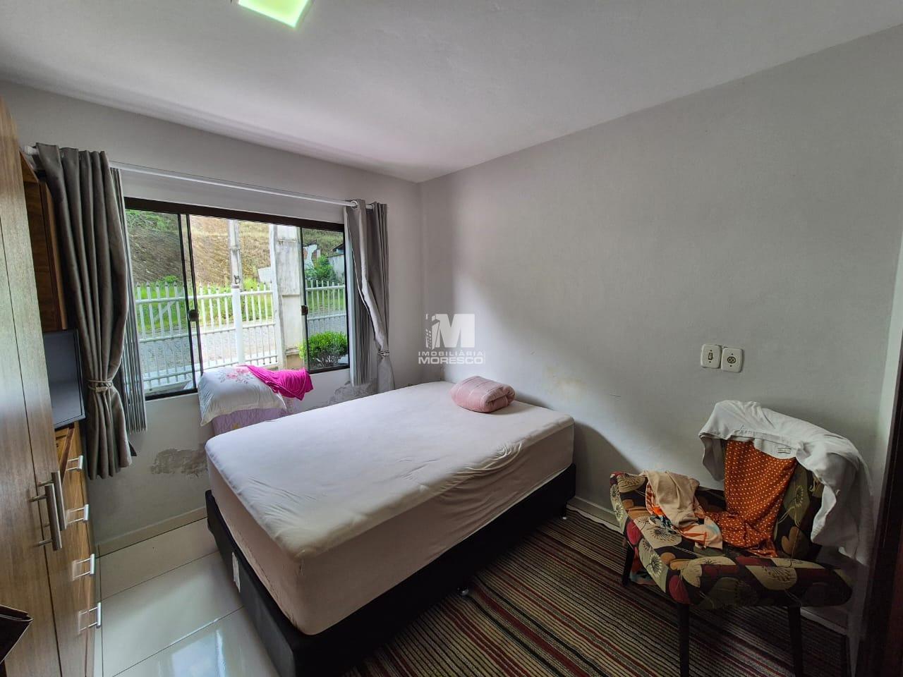 Casa à venda no bairro Santa Terezinha: 