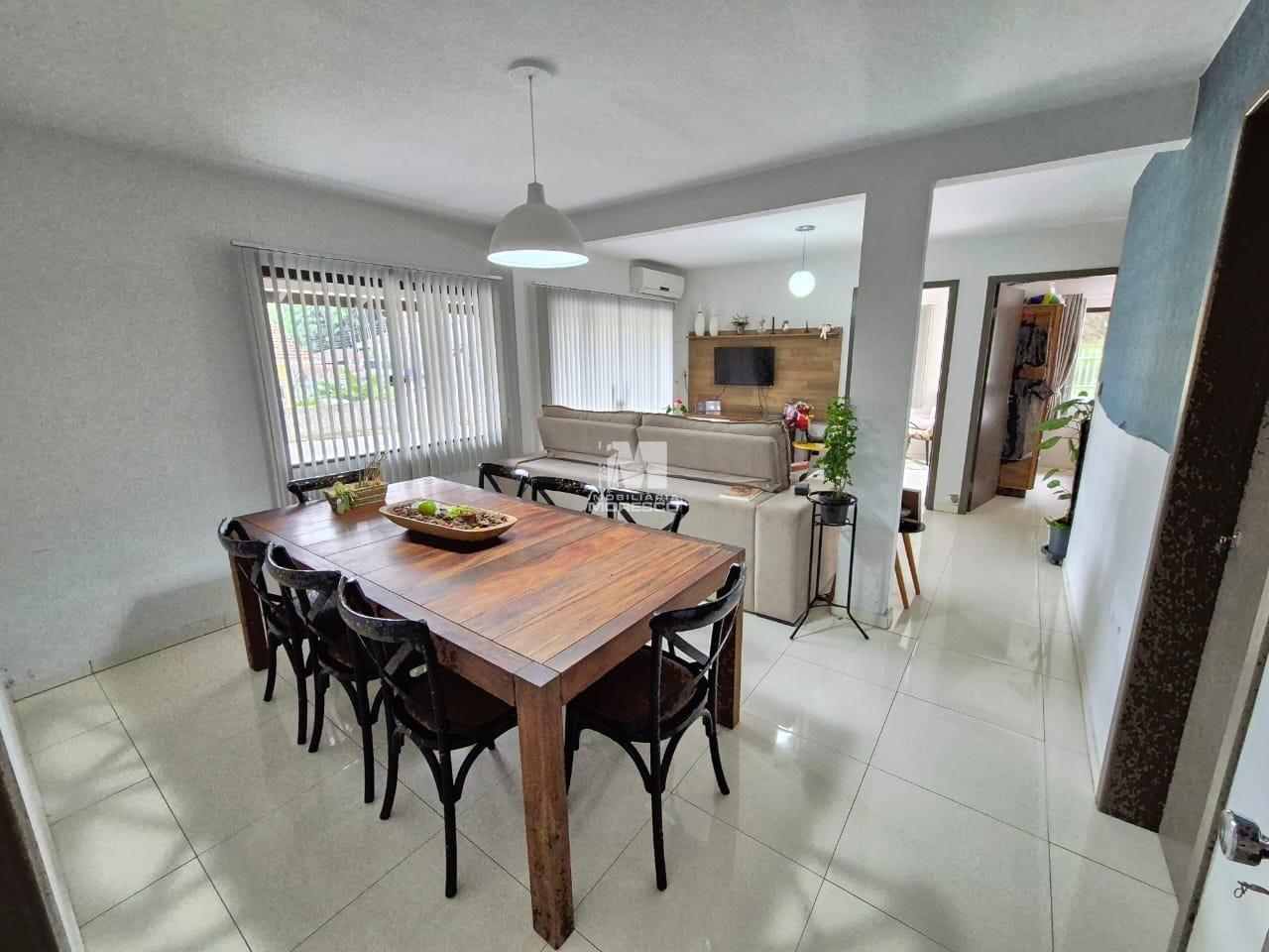 Casa à venda no bairro Santa Terezinha: 