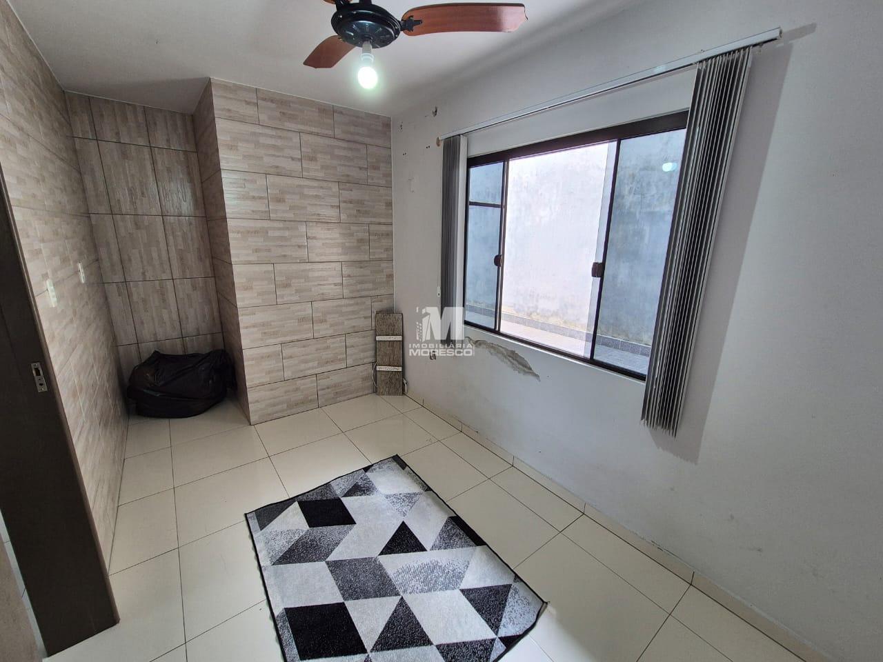 Casa à venda no bairro Santa Terezinha: 