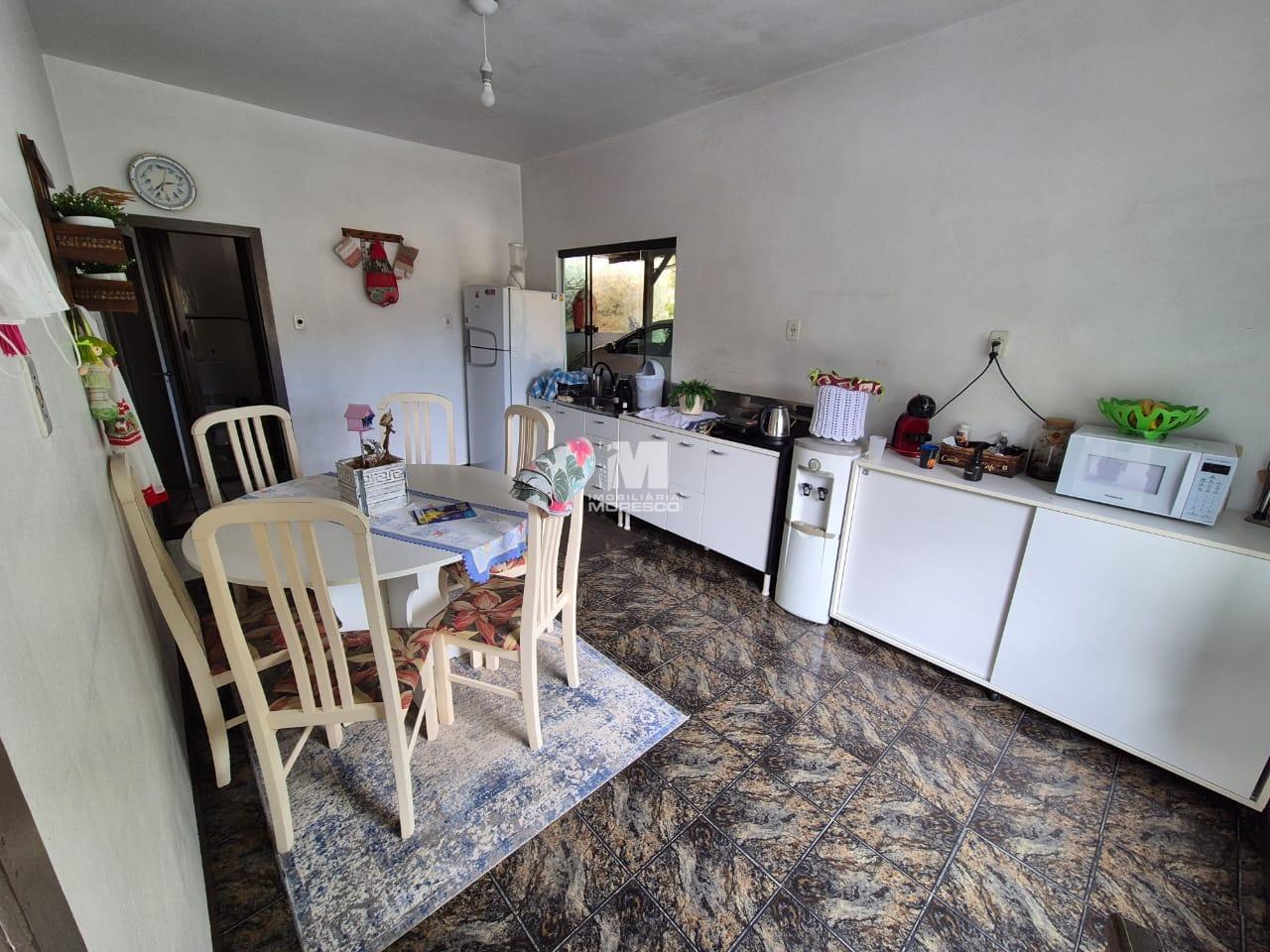 Casa à venda no bairro Santa Terezinha: 