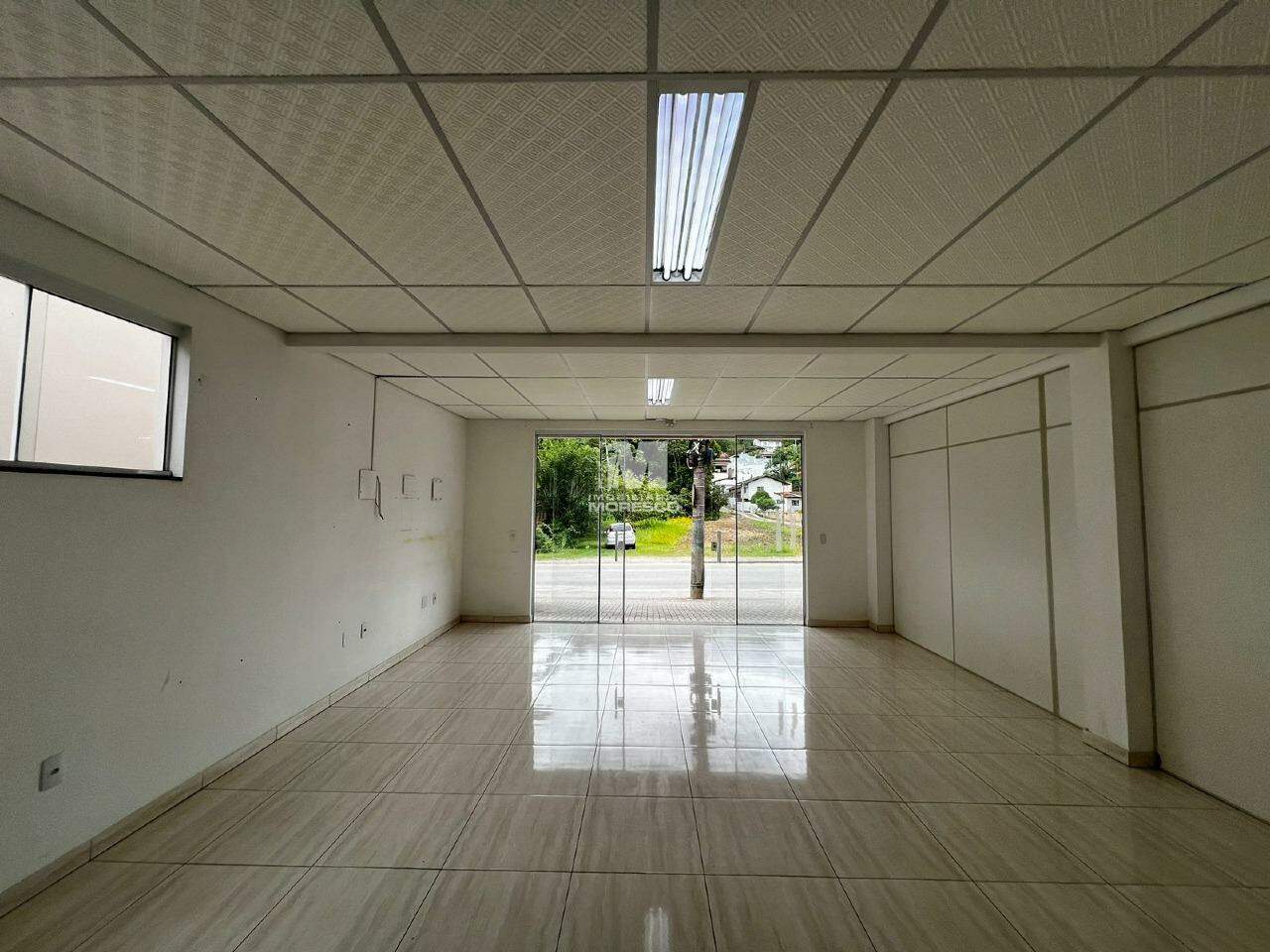 Sala Comercial de 80m² no bairro Cedrinho, em Brusque | Eu Corretor