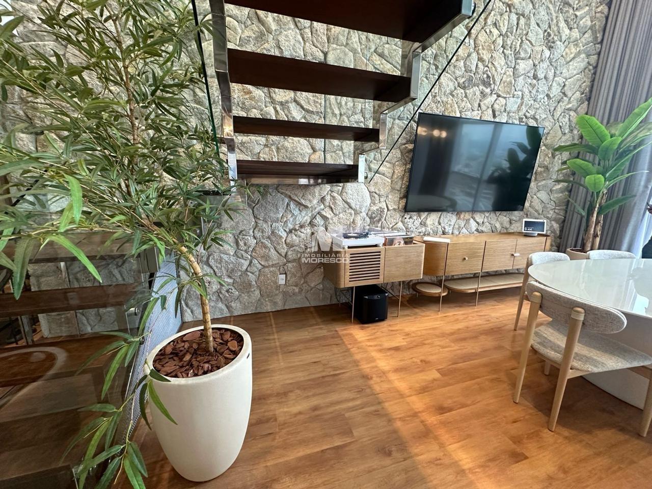 Apartamento à venda no bairro Centro II: 