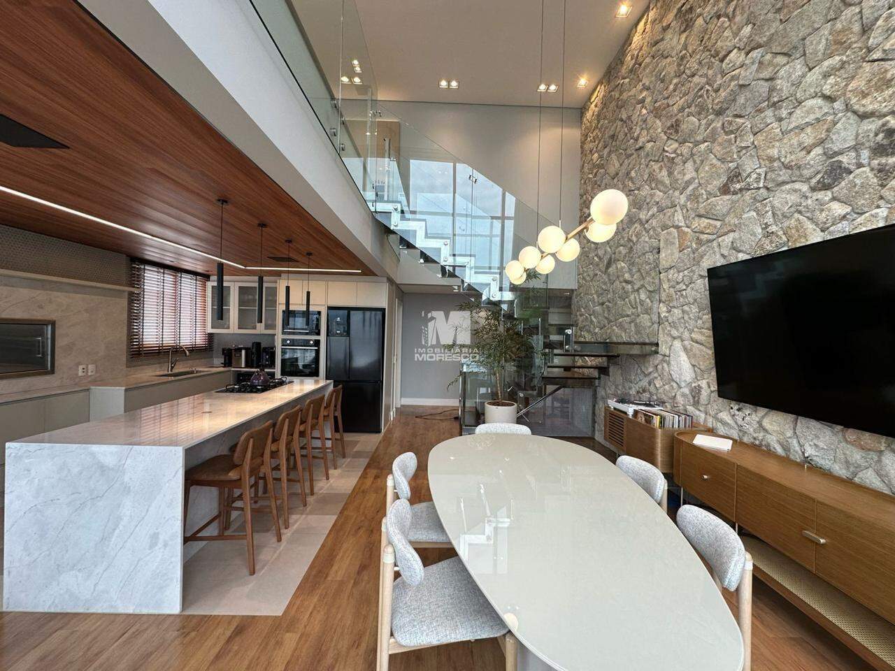 Apartamento à venda no bairro Centro II: 