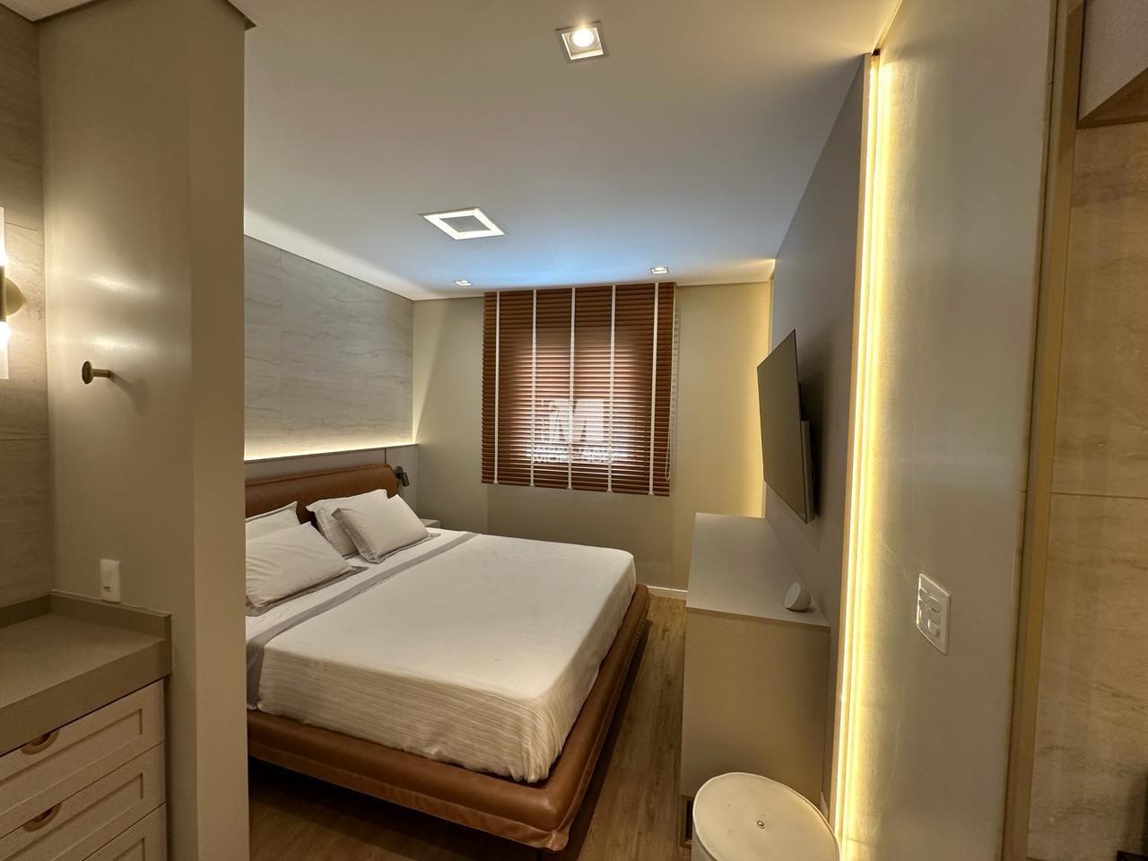 Apartamento à venda no bairro Centro II: 